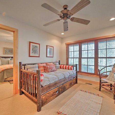 Woodsy Smoky Mtn Hideaway With Grill And Views! Villa Cashiers Exterior foto