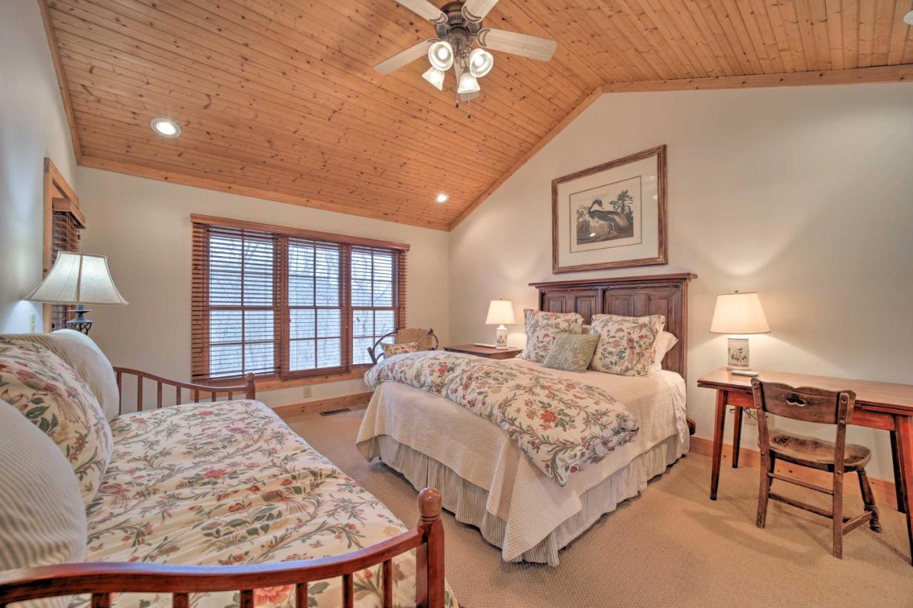 Woodsy Smoky Mtn Hideaway With Grill And Views! Villa Cashiers Exterior foto